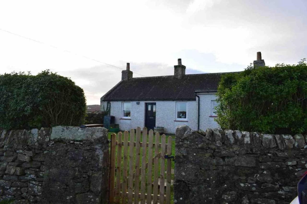 Quaint And Quirky Former Crofters Cottage In พอร์ทเอลเลน ภายนอก รูปภาพ